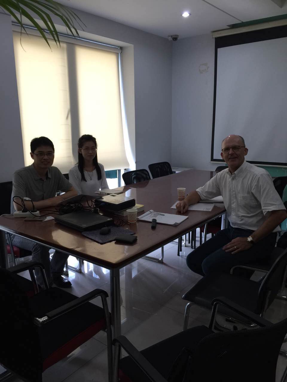 瑞士LANAMATIC工廠CEO TOBIAS SUTER專程來(lái)我司洽談銷(xiāo)售事宜以及配套新項(xiàng)目